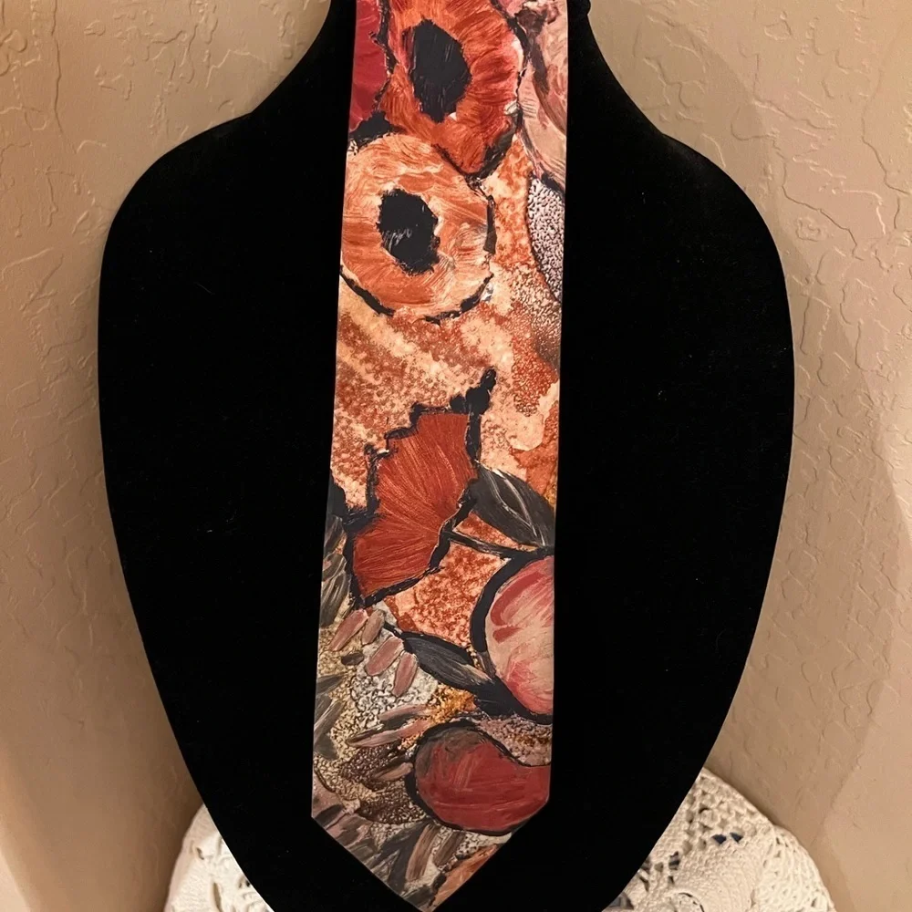 Surrey Tie Floral Necktie